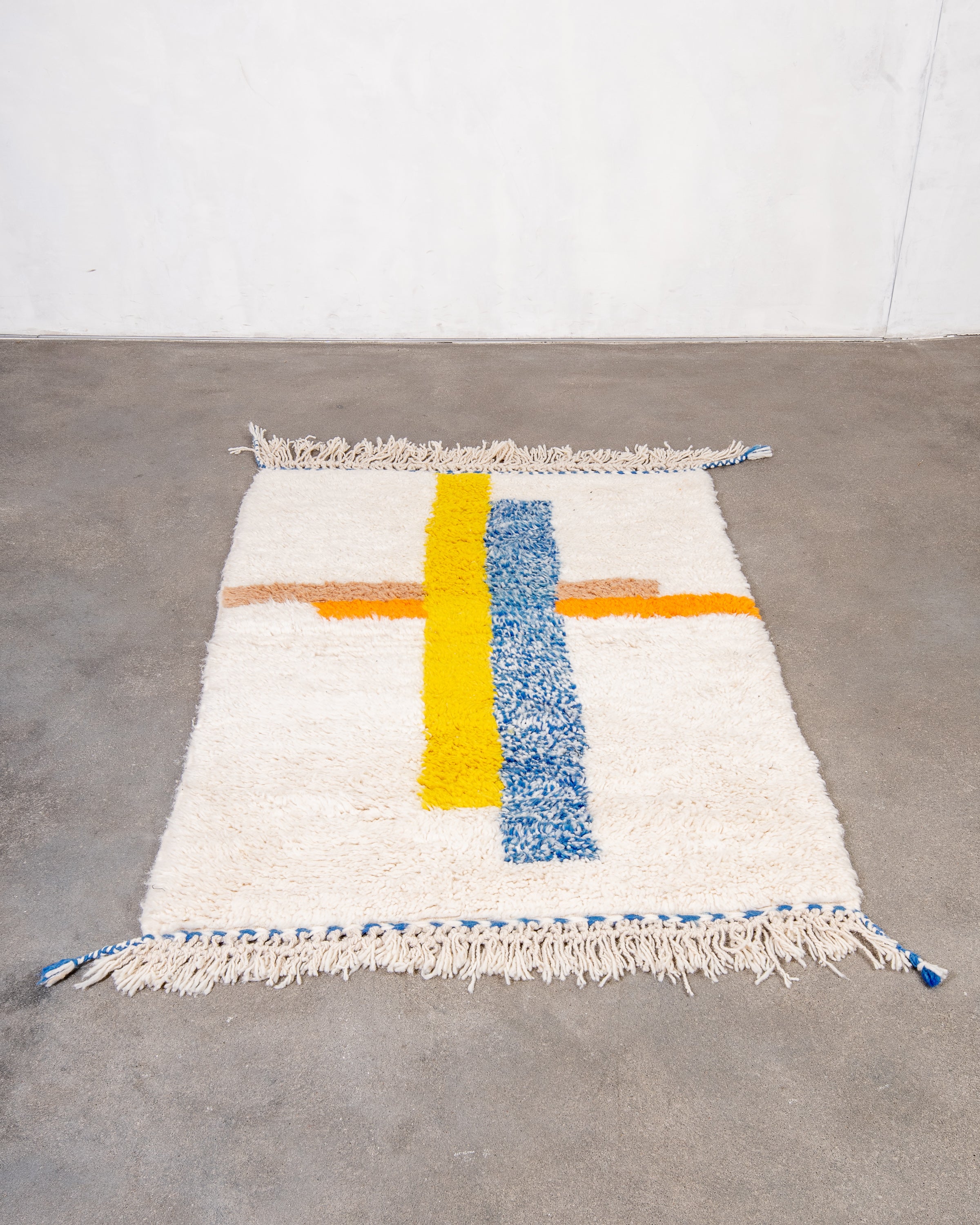 Modern designer handcrafted Berber rug from morocco Beniourain with beautiful colors and patterns